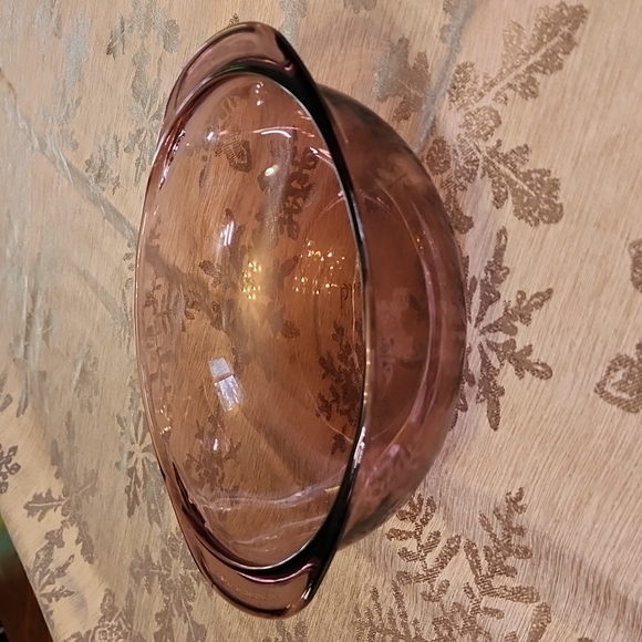 Pyrex purple 1.5 QT bowl with handles - Picture 5 of 9